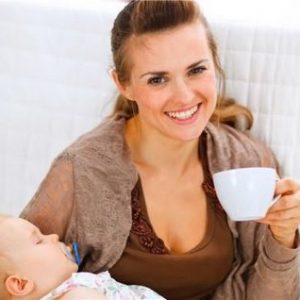 Питьевой режим при кормлении грудью: сколько и какой жидкости нужно пить маме. Правила питания при грудном вскармливании: что можно есть кормящей маме
