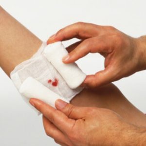 Как вылечить руку от раны thumbnail
