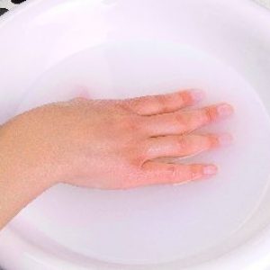 Абсцесс на пальце лечение в домашних условиях thumbnail