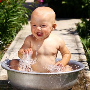 Травяные ванны для кожи ребенка